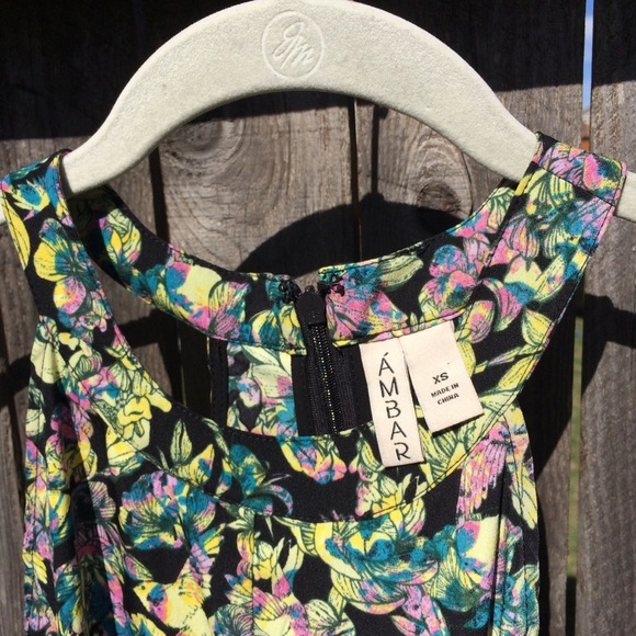 Ambar High-Neck Romper - Picture 3 of 4